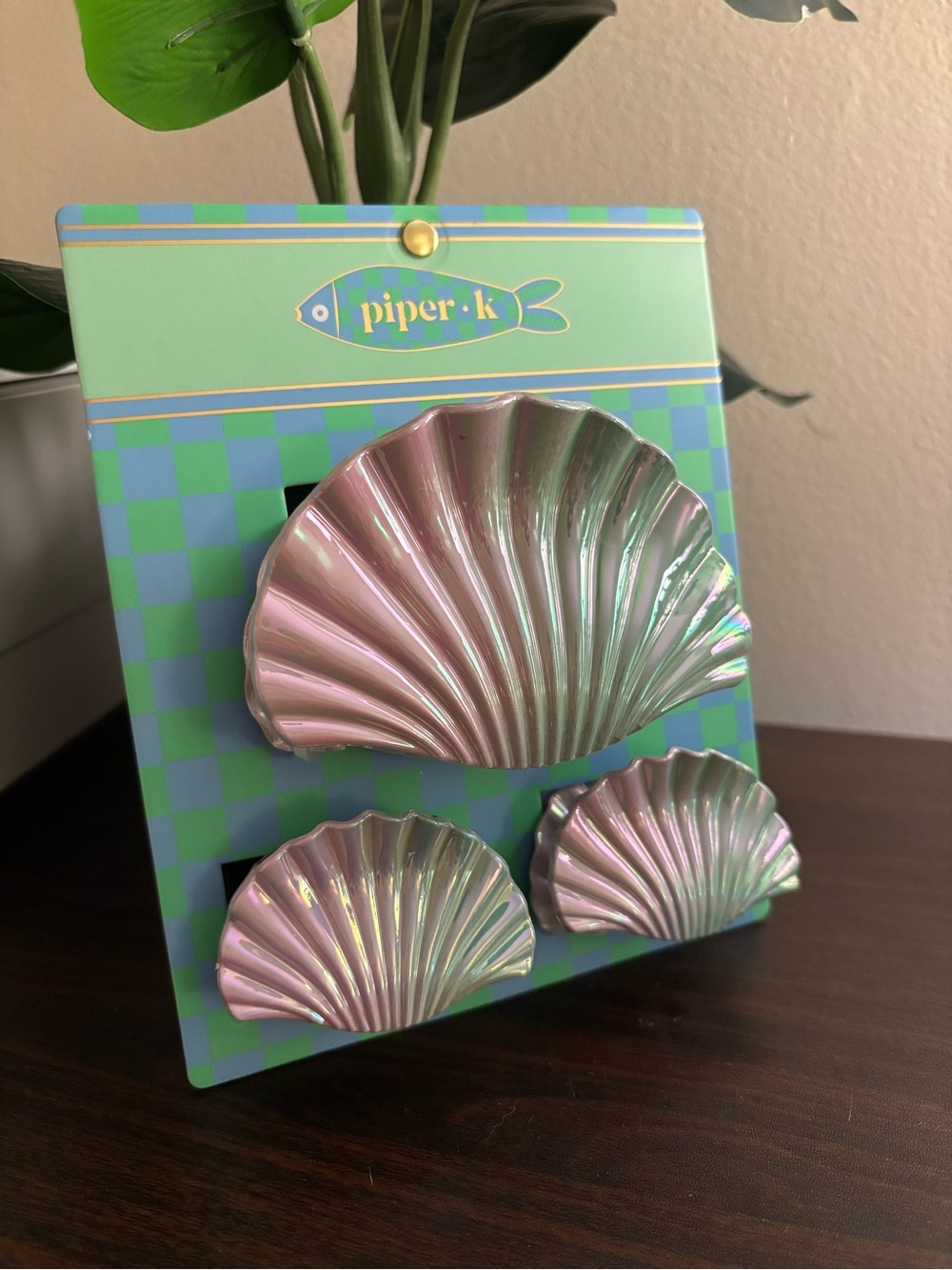 NWT Piper K Iridescent Sea Shell Jaw Clips - 3 PC Set